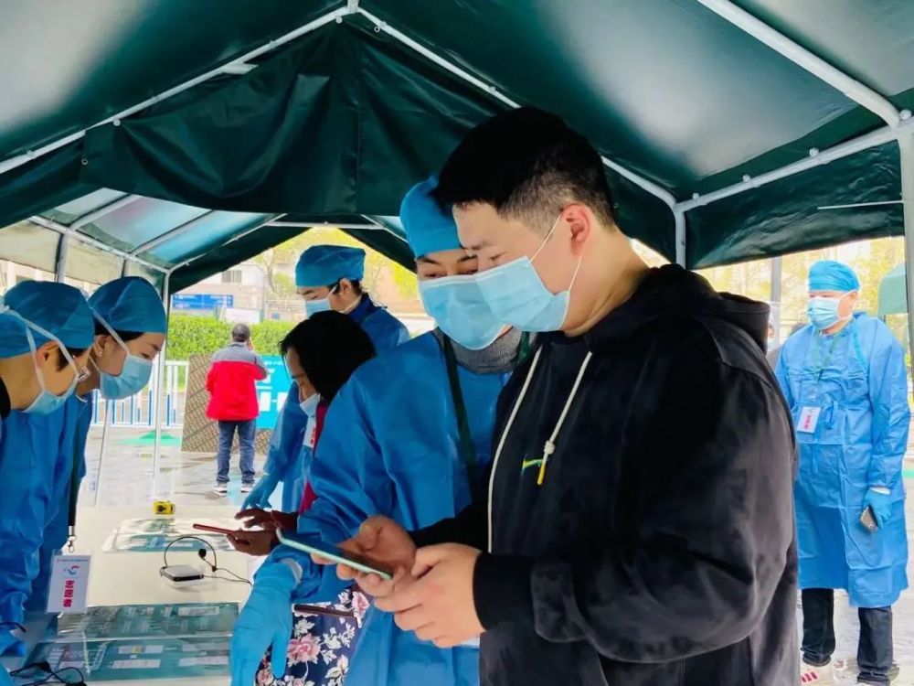 疫苗最新志愿者，勇敢者的使命与全球健康的新希望之光
